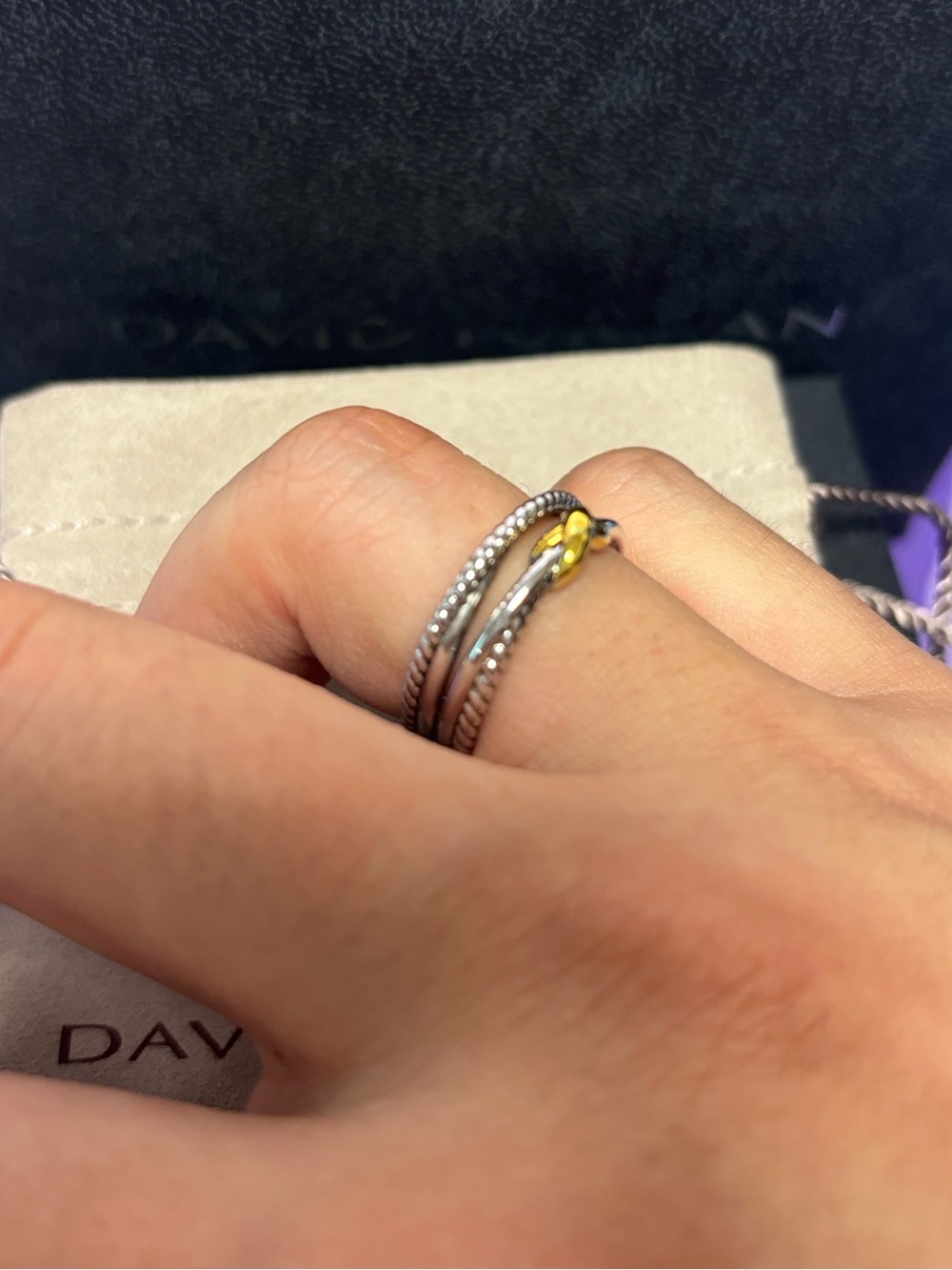 David Yurman Crossover Silver and Gold
Mixed-Metal Ring